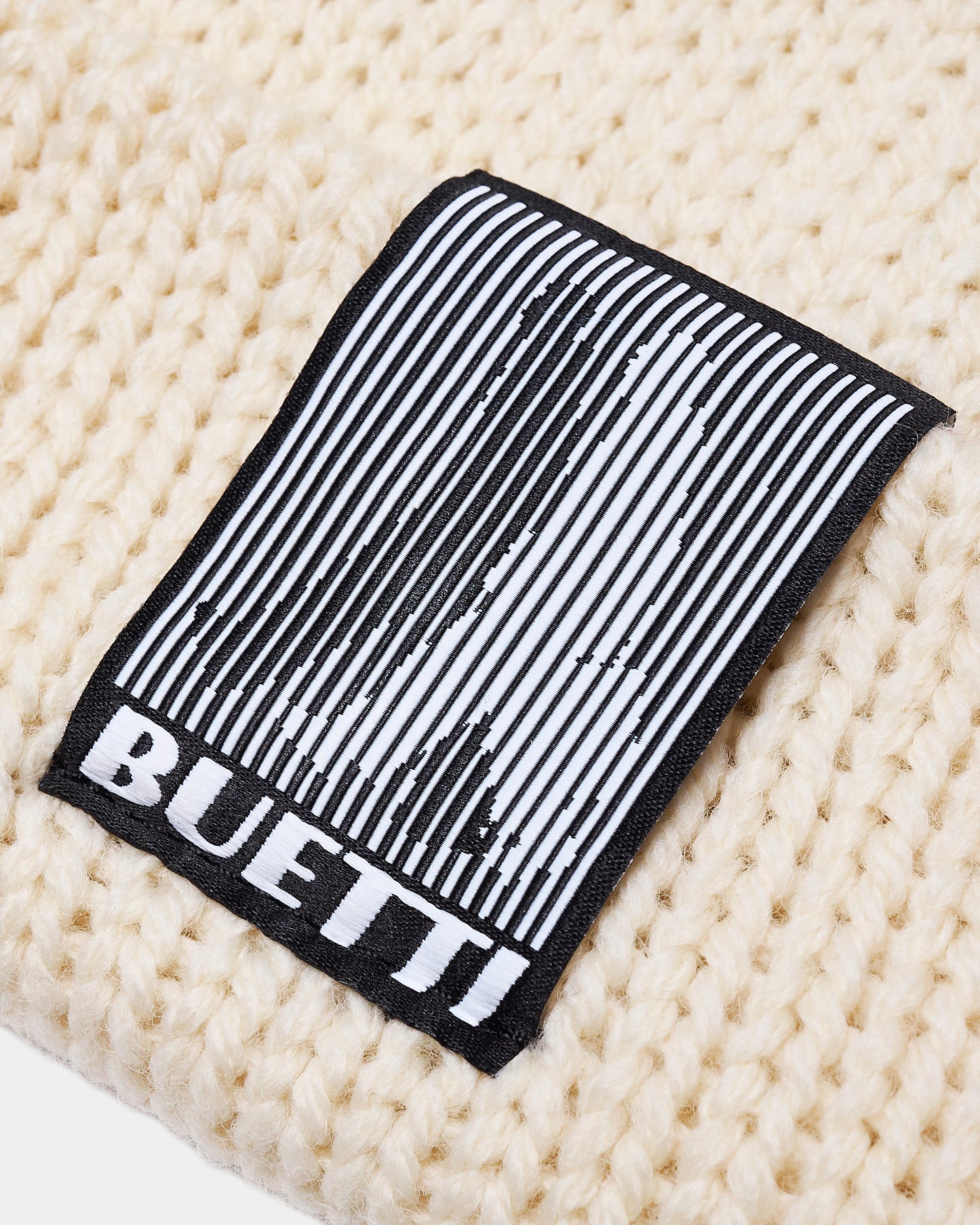 Buetti Tubular beanie
